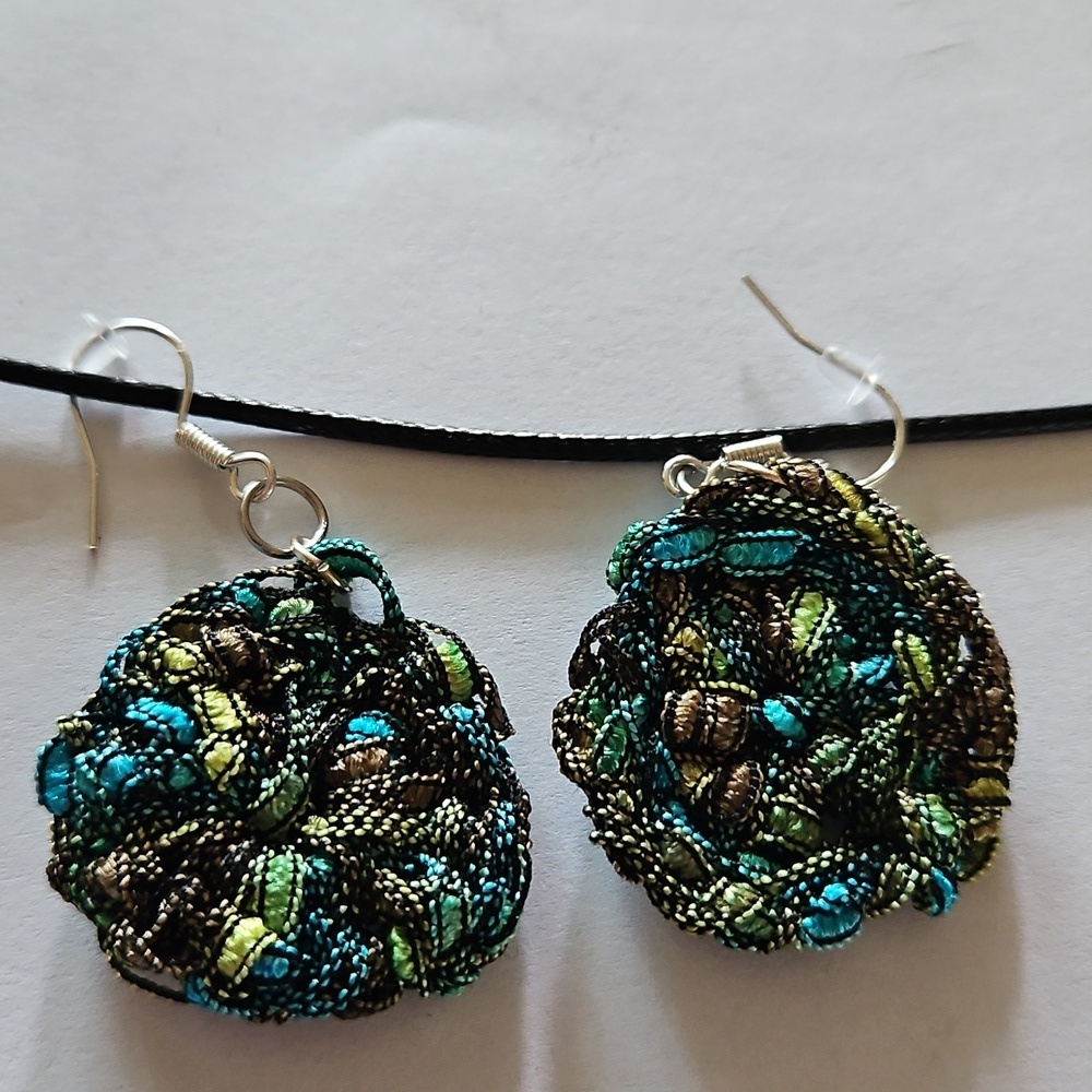 Hand Crafted Crochet Jewerly Set Earring and Necklace 3-pc Set 100% polyster - Picture 13 of 17